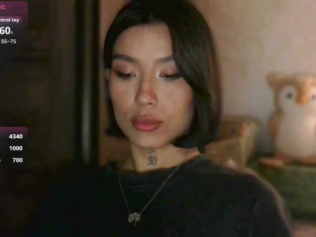 JulieTurner's BongaCams show and profile