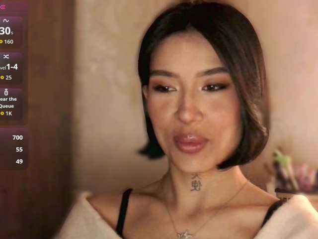 JulieTurner's BongaCams show and profile