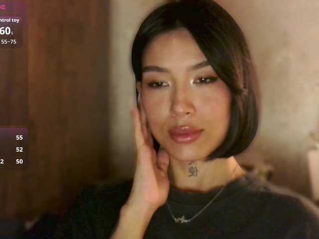 JulieTurner's BongaCams show and profile