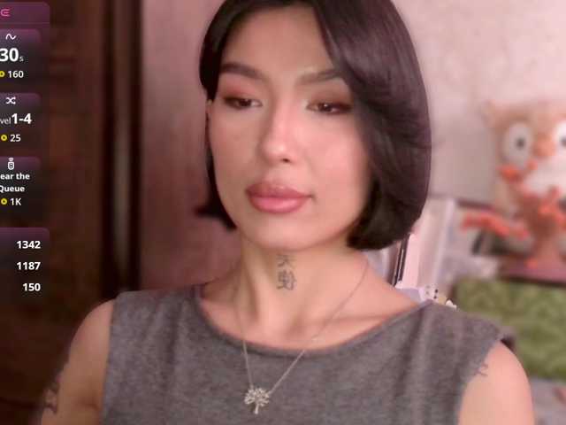 JulieTurner's BongaCams show and profile