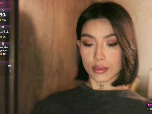 JulieTurner's BongaCams show and profile