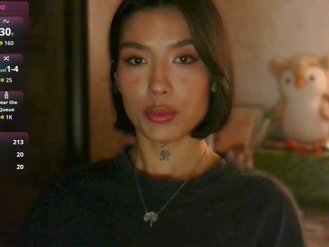 JulieTurner's BongaCams show and profile