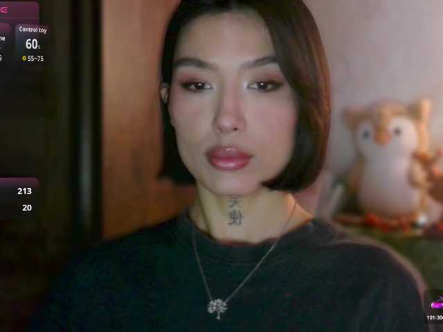 JulieTurner's BongaCams show and profile