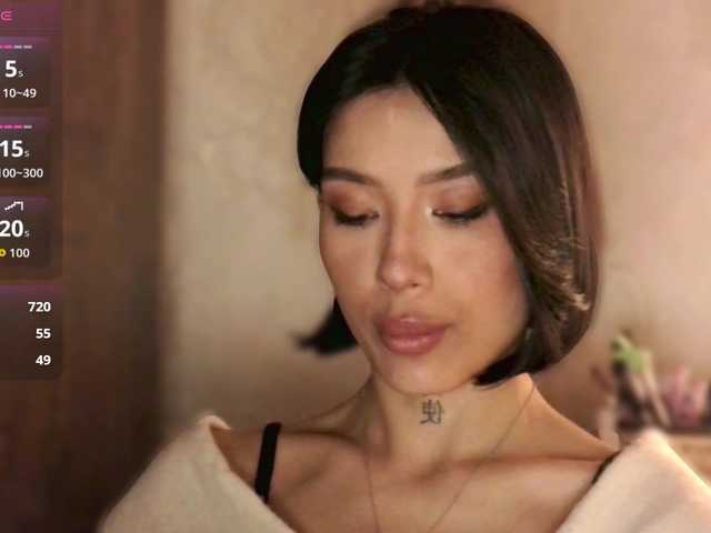 JulieTurner's BongaCams show and profile