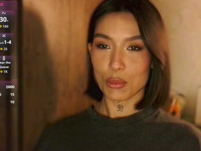 JulieTurner's BongaCams show and profile