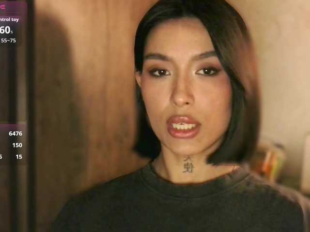 JulieTurner's BongaCams show and profile