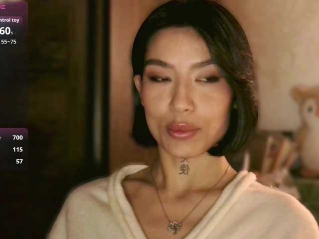 JulieTurner's BongaCams show and profile