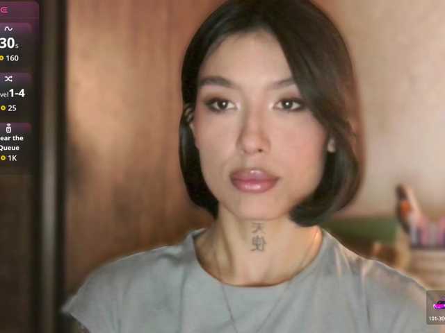 JulieTurner's BongaCams show and profile