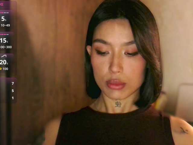 JulieTurner's BongaCams show and profile