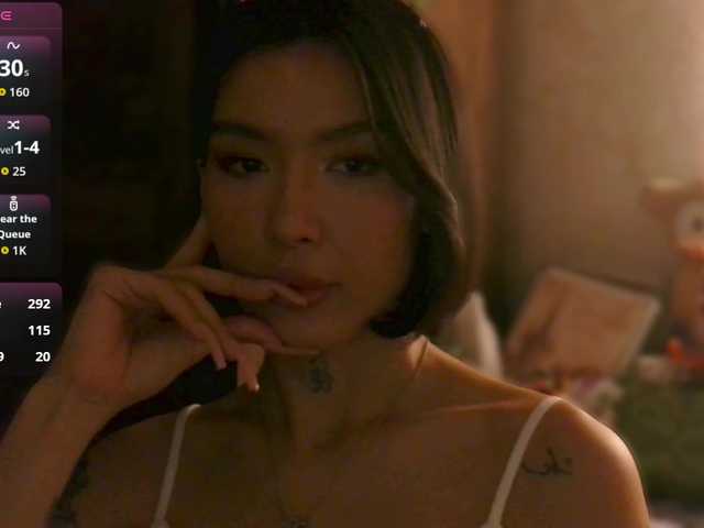 JulieTurner's BongaCams show and profile