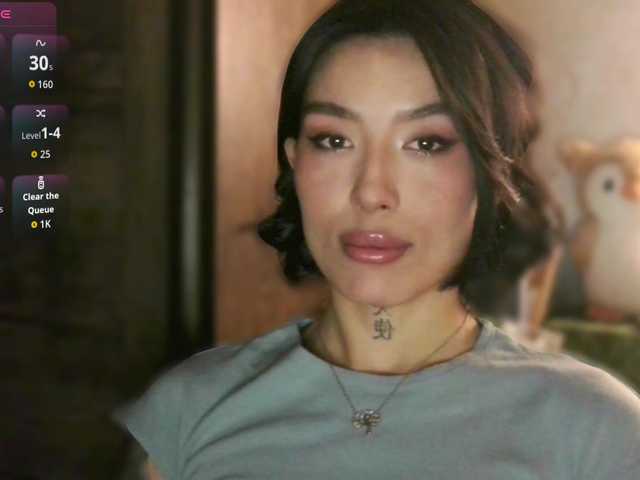 JulieTurner's BongaCams show and profile