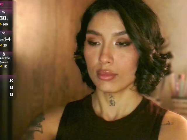 JulieTurner's BongaCams show and profile