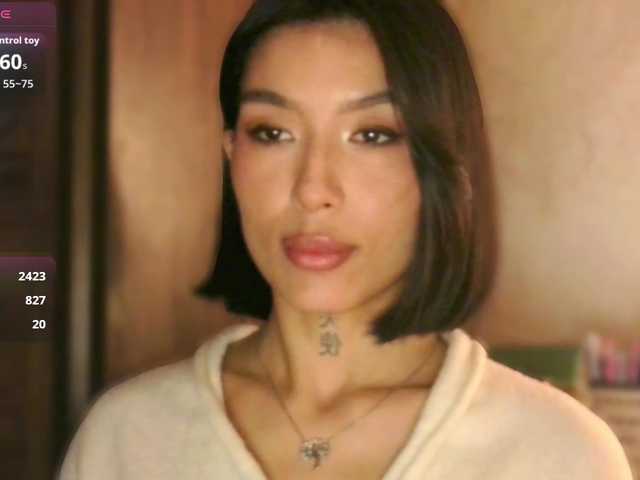 JulieTurner's BongaCams show and profile