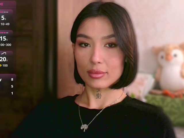 JulieTurner's BongaCams show and profile