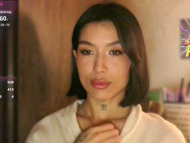 JulieTurner's BongaCams show and profile