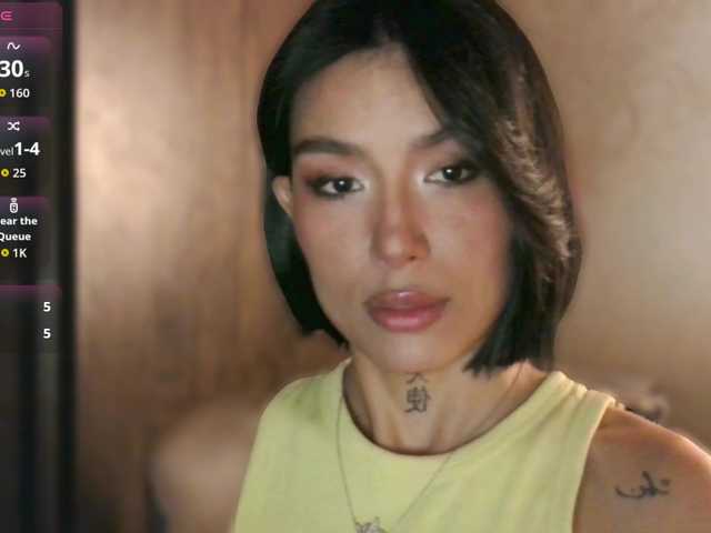 JulieTurner's BongaCams show and profile