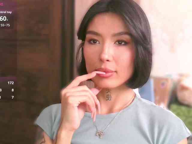 Girl-next-door webcam