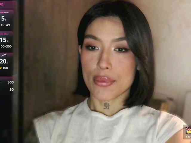 Girl-next-door webcam