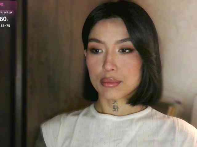 Girl-next-door webcam