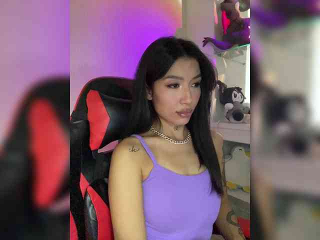 Girl-next-door webcam