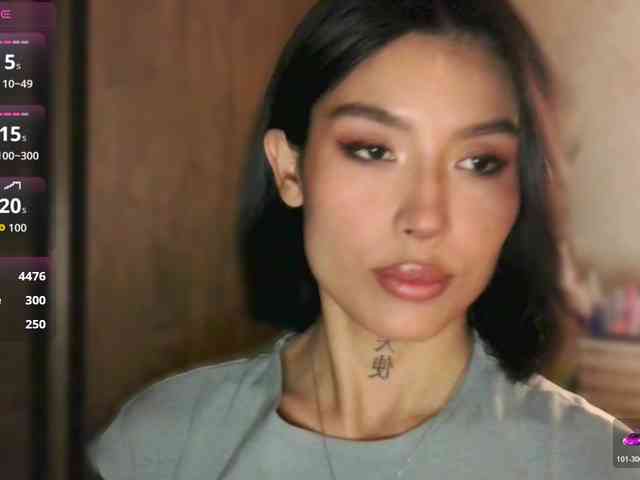 Girl-next-door webcam