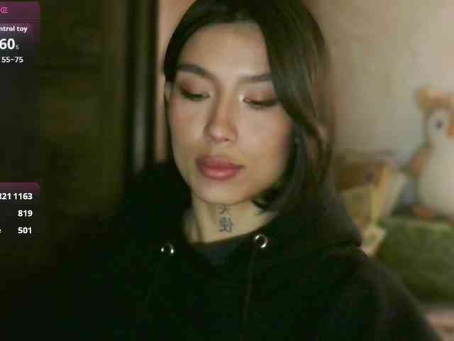 Girl-next-door webcam