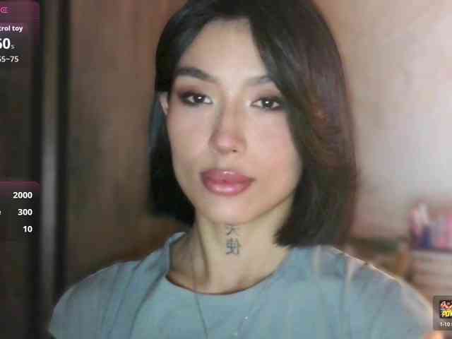 Girl-next-door webcam