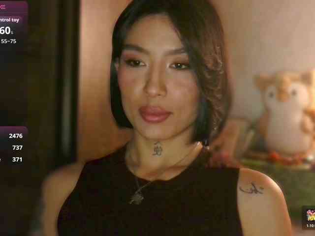 Girl-next-door webcam