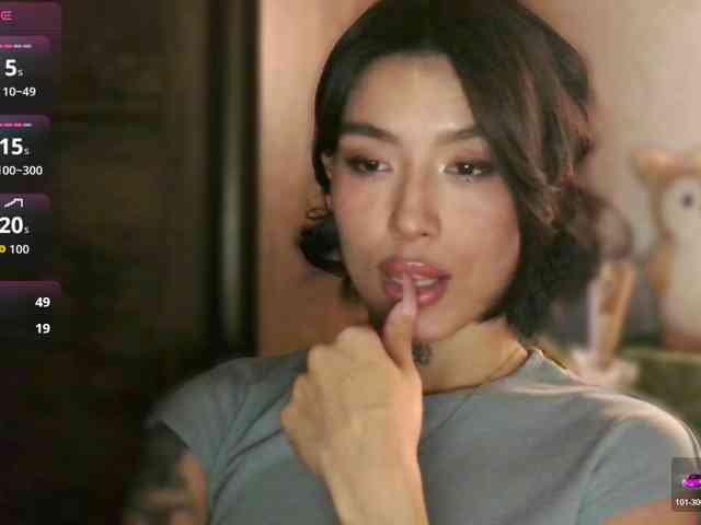 Girl-next-door webcam