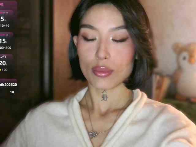 Girl-next-door webcam