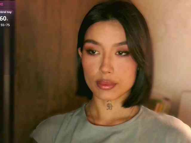 Girl-next-door webcam