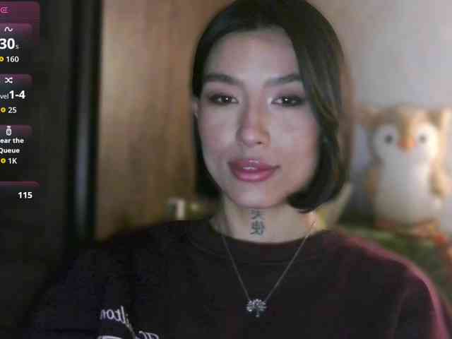 Girl-next-door webcam