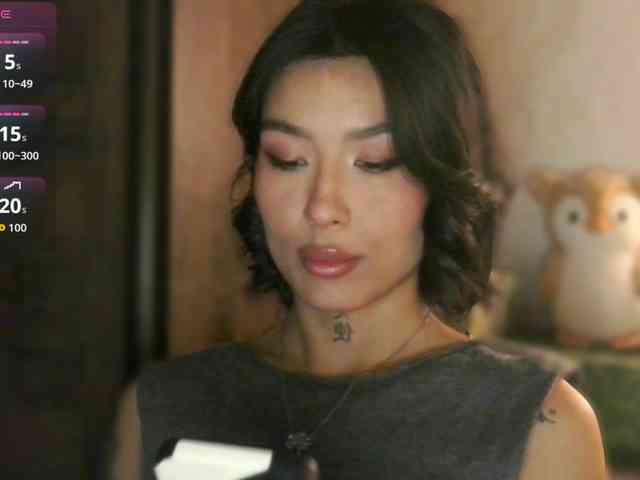 Girl-next-door webcam