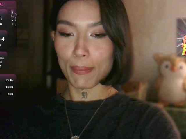 Girl-next-door webcam