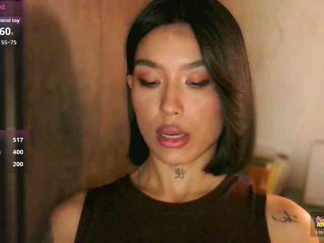 Girl-next-door webcam