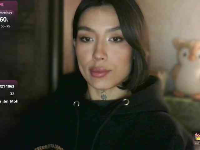 Girl-next-door webcam