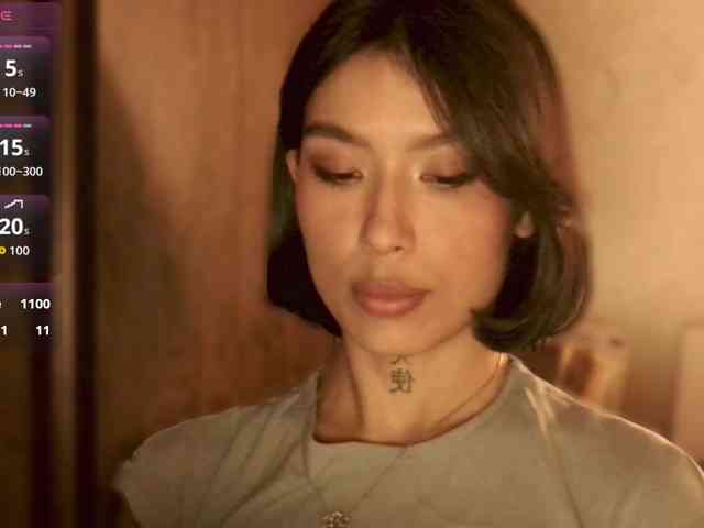 Girl-next-door webcam