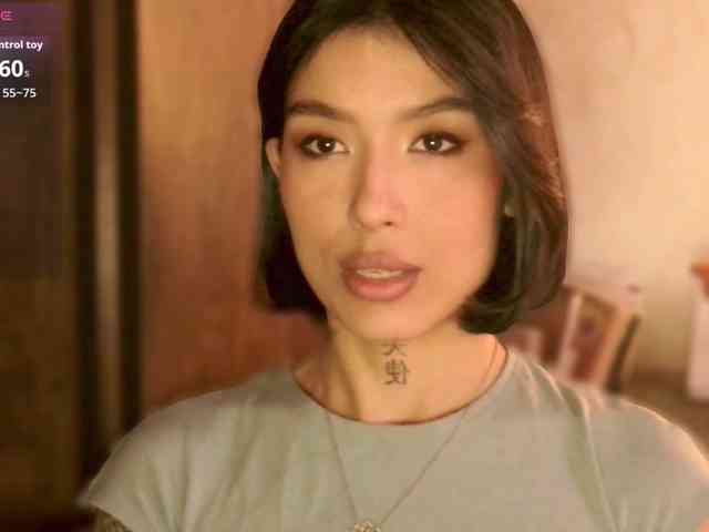 Girl-next-door webcam