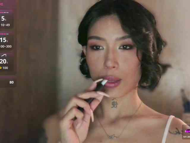 Girl-next-door webcam