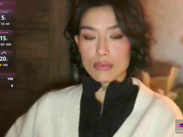 Girl-next-door webcam