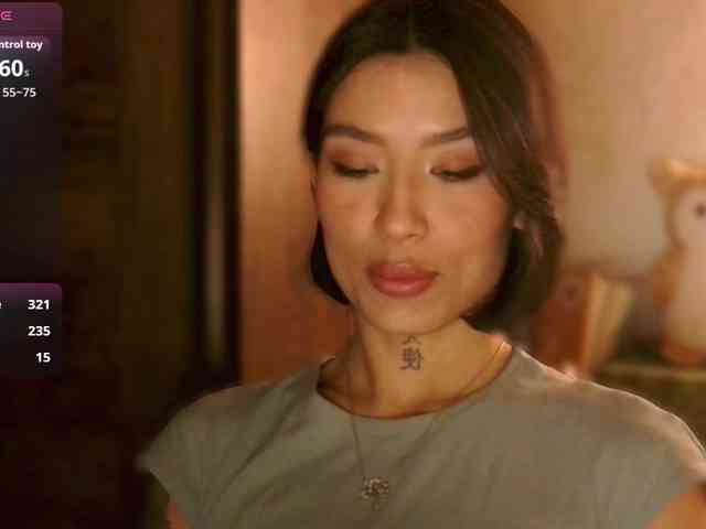 Girl-next-door webcam