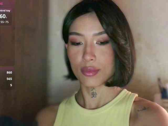 Girl-next-door webcam