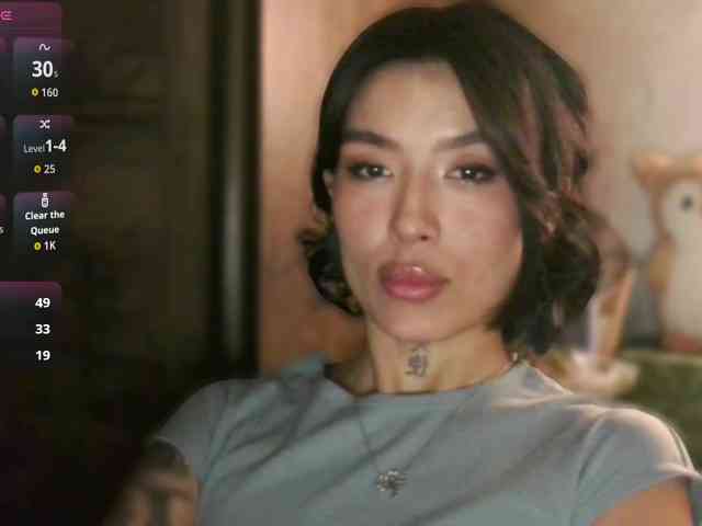 Girl-next-door webcam