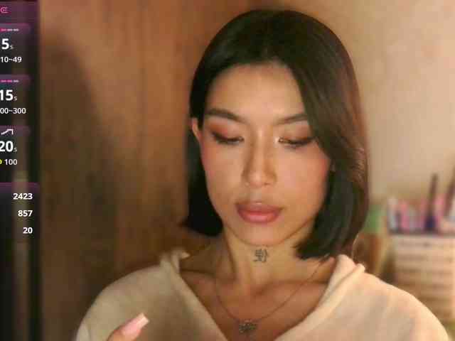 Girl-next-door webcam