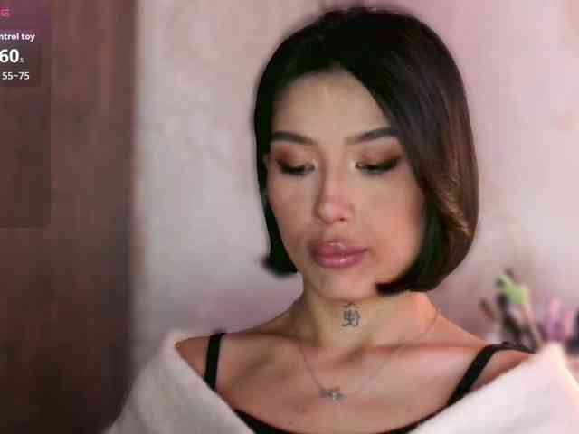 Girl-next-door webcam