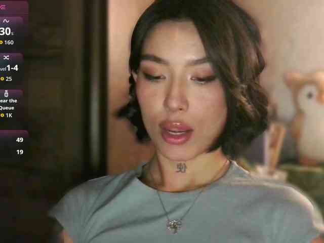 Girl-next-door webcam