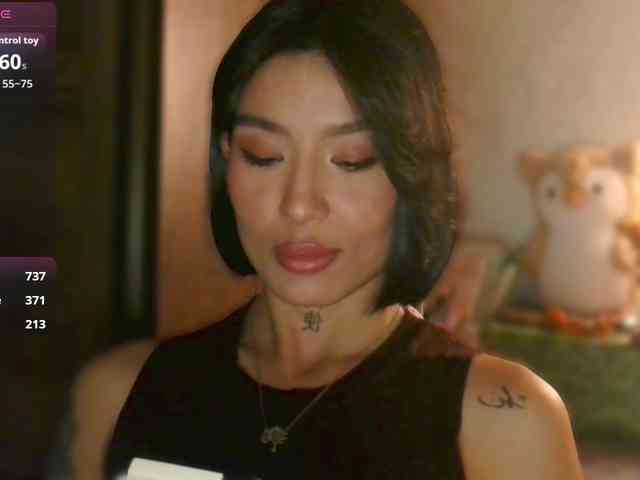 Girl-next-door webcam