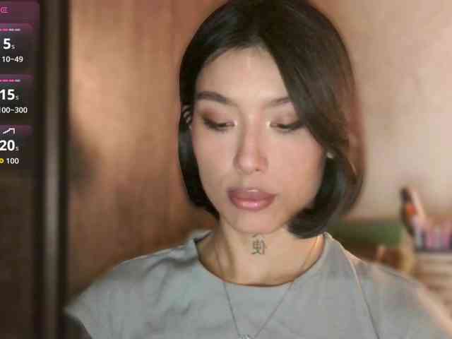 Girl-next-door webcam