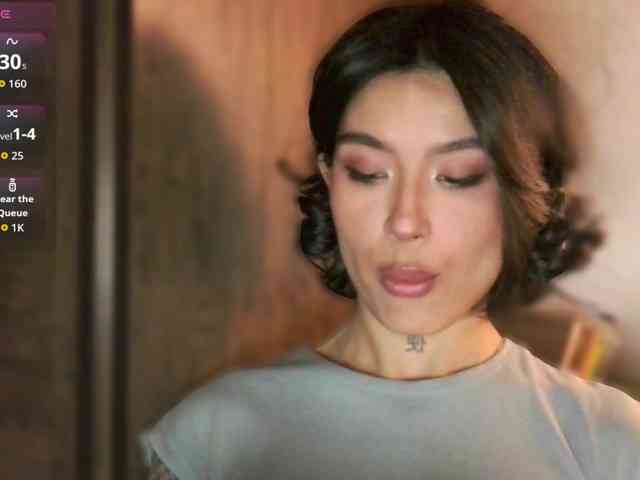 Girl-next-door webcam