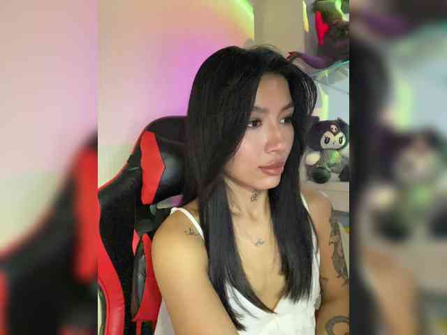 Girl-next-door webcam